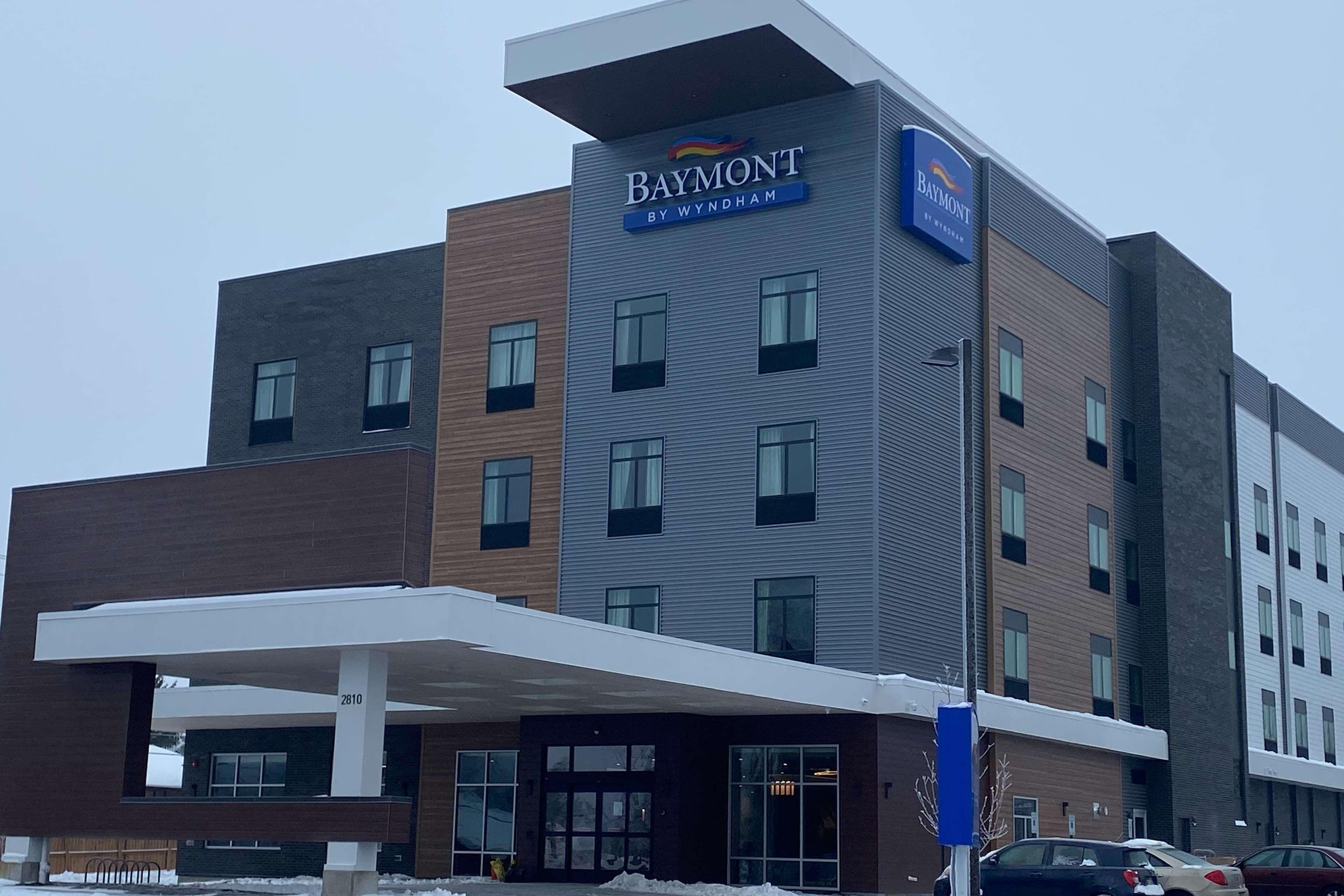 Baymont By Wyndham Madison Hotel Buitenkant foto